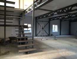 Торгово-офисное здание площадью 640 м2 из сэндвич-панелей, построенная компанией Альянс - Торгово-офисное здание площадью 640 м2, г.Сыктывкар, республика Коми