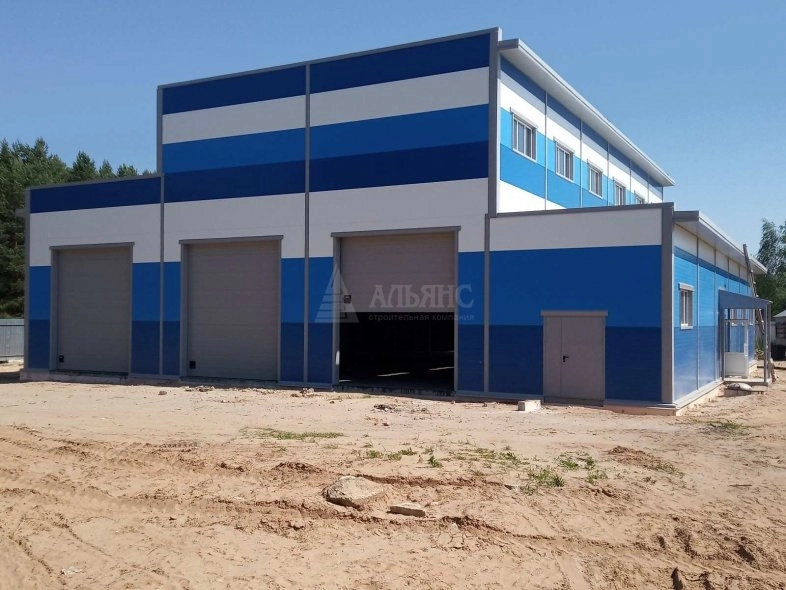 Грузовое СТО из сэндвич-панелей - фото 2